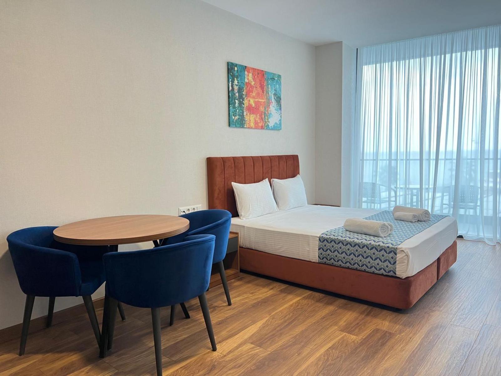 Hotel Navi 巴统 外观 照片